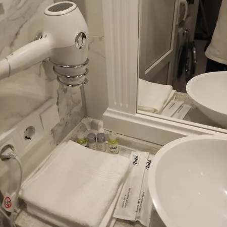 Lovers' Sharm * Odessza